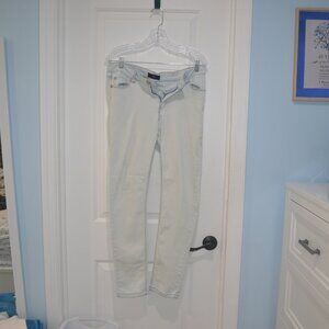 Pre-owned Women Denim Jeans From UWD Size 13 light wash Blue